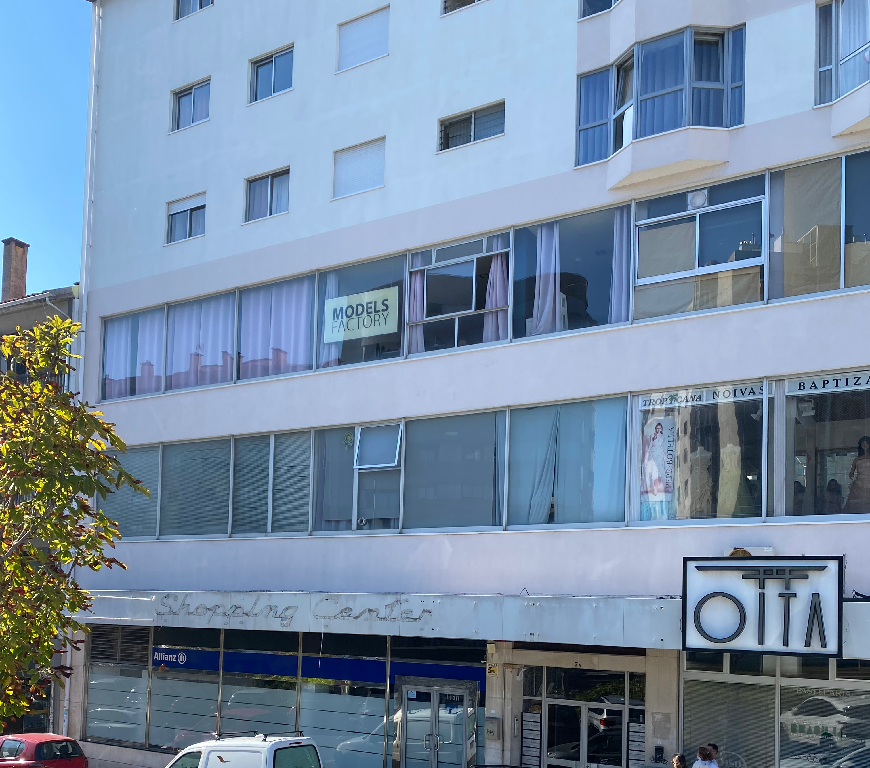 MusiX Centro Comercial Oita